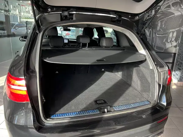 Mercedes-Benz GLC 220 2018 - 35600 EUR, 100274 km - AUTO.MOTO.pt - 100274km - foto 21 de 21