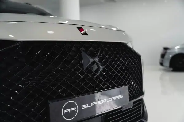 DS DS7 E-Tense Performance Line+ EAT8 2024 Híbrido Plug-In