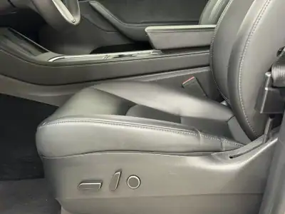 Tesla Model Y 2022 - 34890 EUR, 49800 km - AUTO.MOTO.pt - 49800km - foto 22 de 32