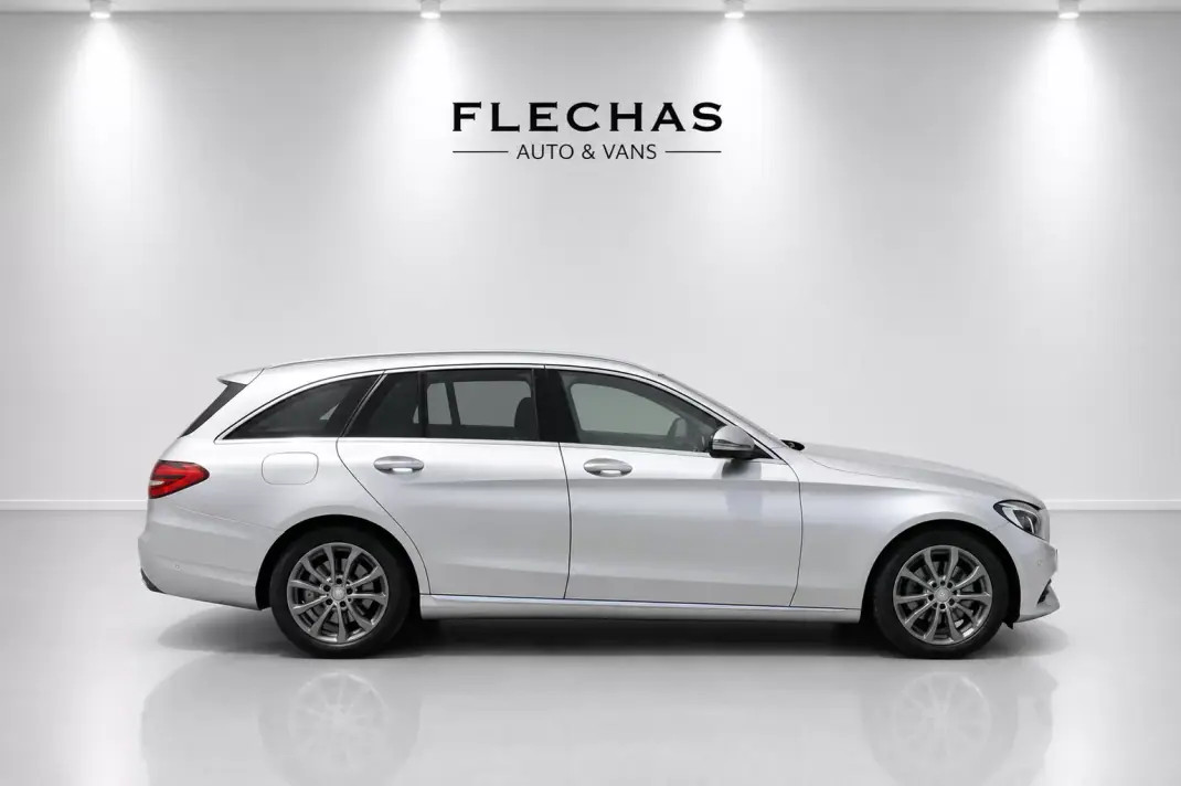 Mercedes-Benz C 180 2016 - 19500 EUR, 150000 km - 150000km - foto 8 de 9