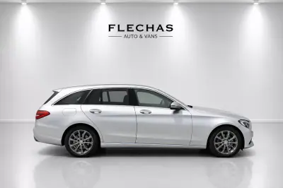 Mercedes-Benz C 180 2016 - 19500 EUR, 150000 km - AUTO.MOTO.pt - 150000km - foto 8 de 9