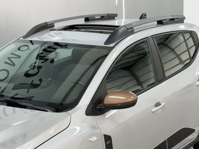 Dacia Sandero 2023 — foto 6 de 35