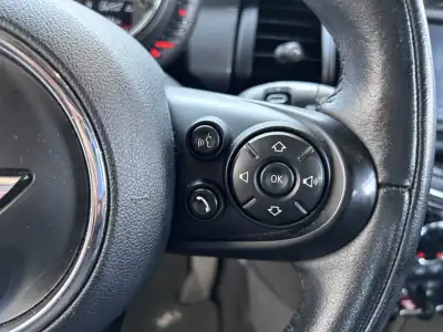 MINI Cooper 2017 - 16900 EUR, 141270 km - AUTO.MOTO.pt - 141270km - foto 18 de 22