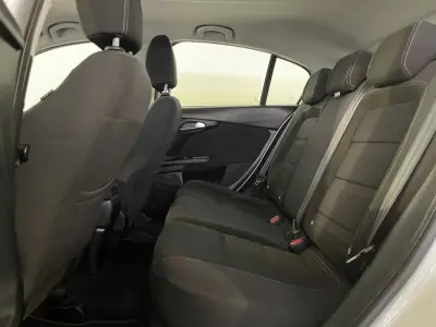 Fiat Tipo 2019 - 8900 EUR, 146000 km - AUTO.MOTO.pt - 146000km - foto 12 de 32
