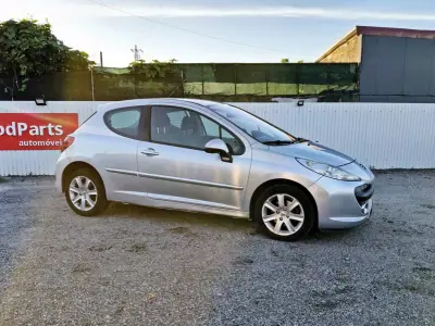 Peugeot 207 2008 - 4990 EUR, 207000 km - AUTO.MOTO.pt - 207000km - foto 9 de 21