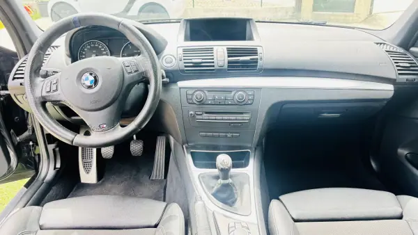 BMW 123 2010 - 12900 EUR, 270000 km - AUTO.MOTO.pt - 270000km - foto 5 de 9