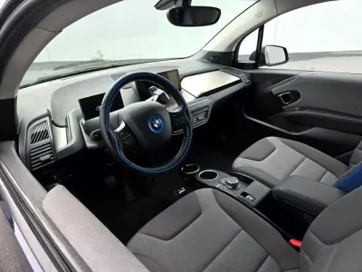 BMW i3 2019 - 19900 EUR, 78800 km - AUTO.MOTO.pt - 78800km - foto 13 de 33