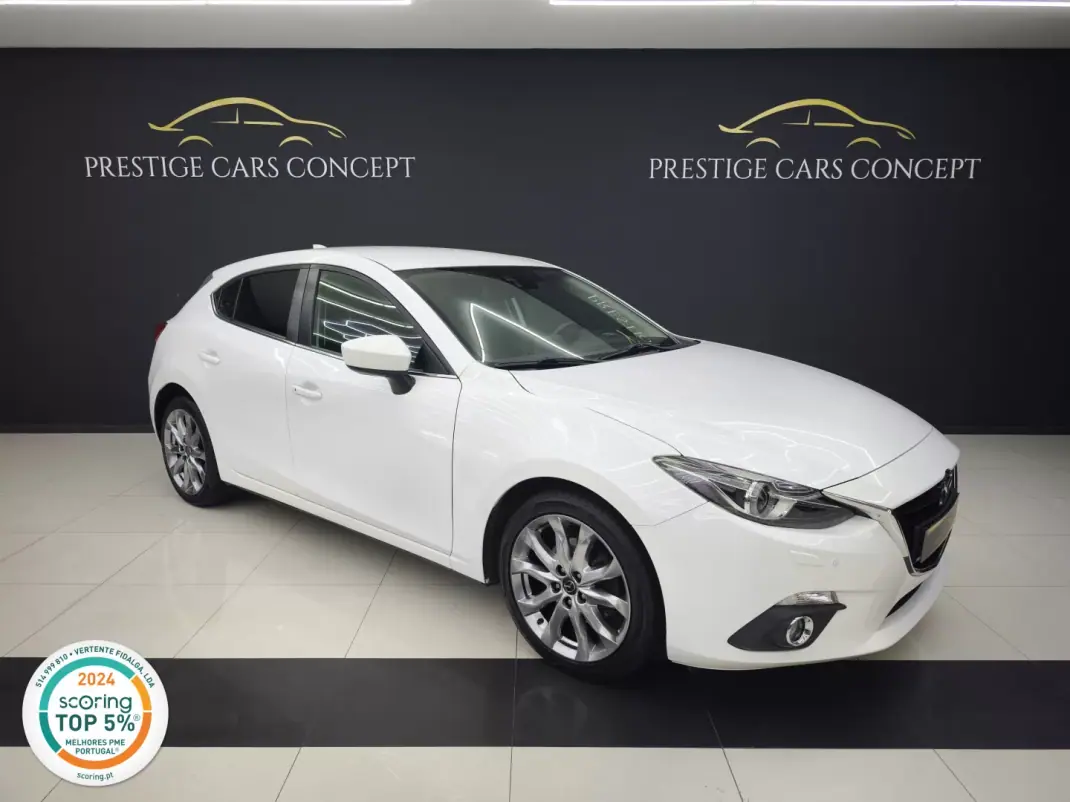 Mazda 3 2016 - 12450 EUR, 207205 km - AUTO.MOTO.pt - 207205km - foto 1 de 40