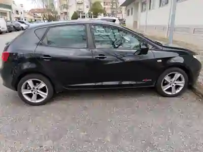 SEAT Ibiza 2011 - 5150 EUR, 212000 km - AUTO.MOTO.pt - 212000km - foto 2 de 5