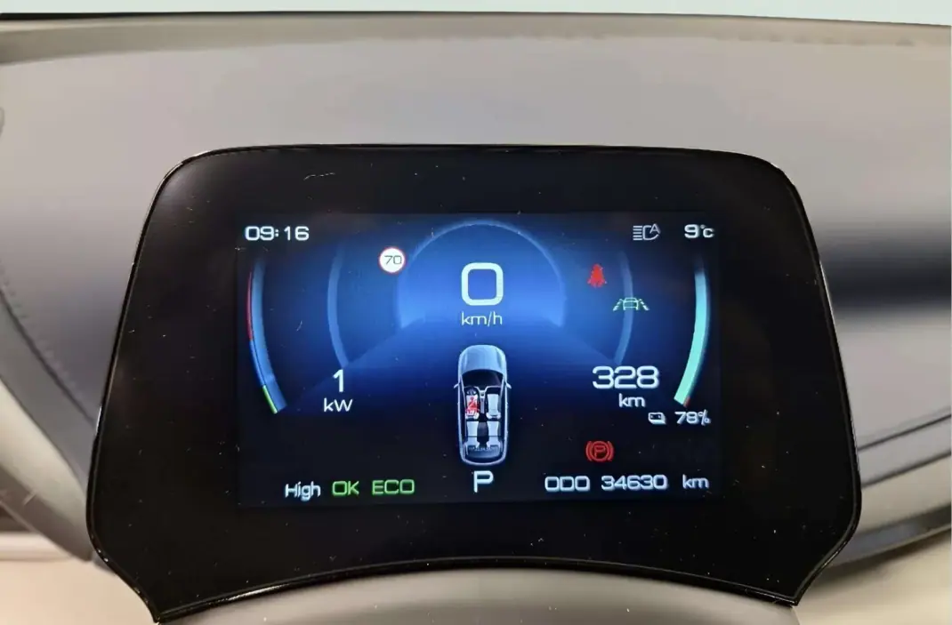 BYD Atto 3 2024 - 28500 EUR, 34630 km - AUTO.MOTO.pt - 34630km - foto 11 de 13