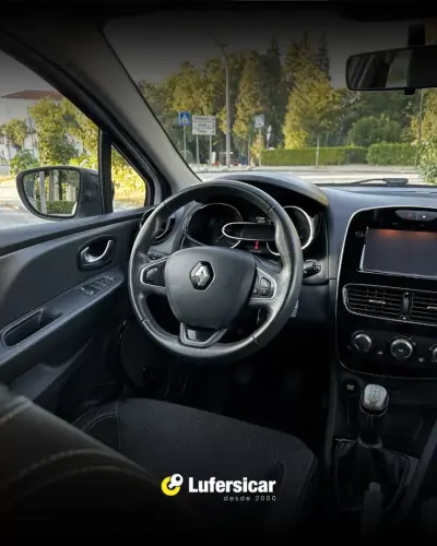 Renault Clio 2017 - 9950 EUR, 129000 km - AUTO.MOTO.pt - 129000km - foto 3 de 9