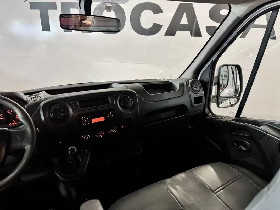 Renault Master 2019 - 18490 EUR, 264950 km - 264950km - foto 4 de 38