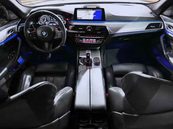 BMW M5 2019 - 98990 EUR, 87942 km - AUTO.MOTO.pt - 87942km - foto 8 de 41