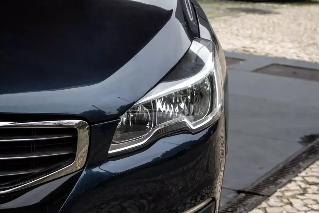 Peugeot 508 SW 2018 - 9900 EUR, 156362 km - AUTO.MOTO.pt - 156362km - foto 8 de 37