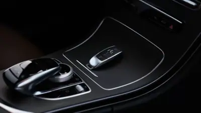 Mercedes-Benz C 220 2020 - 29000 EUR, 169000 km - AUTO.MOTO.pt - 169000km - foto 40 de 42