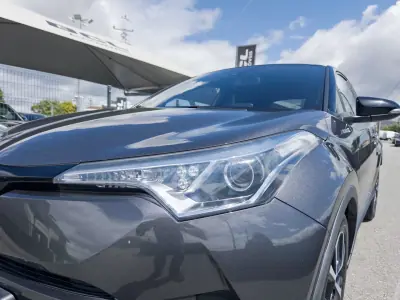 Toyota C-HR 2019 - 22990 EUR, 92000 km - AUTO.MOTO.pt - 92000km - foto 8 de 43