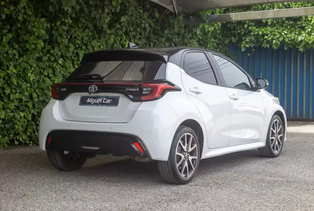 Toyota Yaris 2021 - 22900 EUR, 16000 km - AUTO.MOTO.pt - 16000km - foto 8 de 17