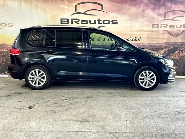 Volkswagen Touran 2017 - 18900 EUR, 171666 km - AUTO.MOTO.pt - 171666km - foto 5 de 31