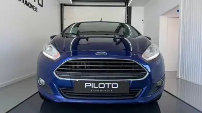 Ford Fiesta 2015 - 8990 EUR, 144693 km - AUTO.MOTO.pt - 144693km - foto 2 de 26