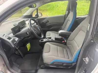 BMW i3 2015 - 12750 EUR, 81000 km - AUTO.MOTO.pt - 81000km - foto 7 de 25