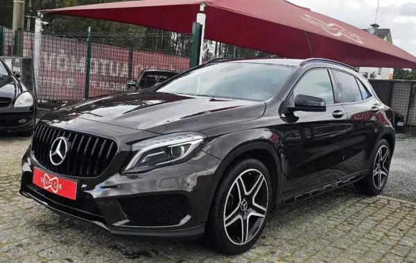 Mercedes-Benz GLA 180 2015 - 21500 EUR, 160000 km - AUTO.MOTO.pt - 160000km - foto 3 de 31
