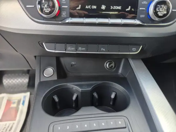 Audi A4 Avant 2019 - 23990 EUR, 79500 km - 79500km - foto 43 de 46