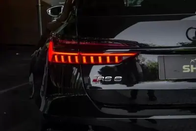 Audi RS6 Avant 2021 - 119000 EUR, 79216 km - AUTO.MOTO.pt - 79216km - foto 9 de 17