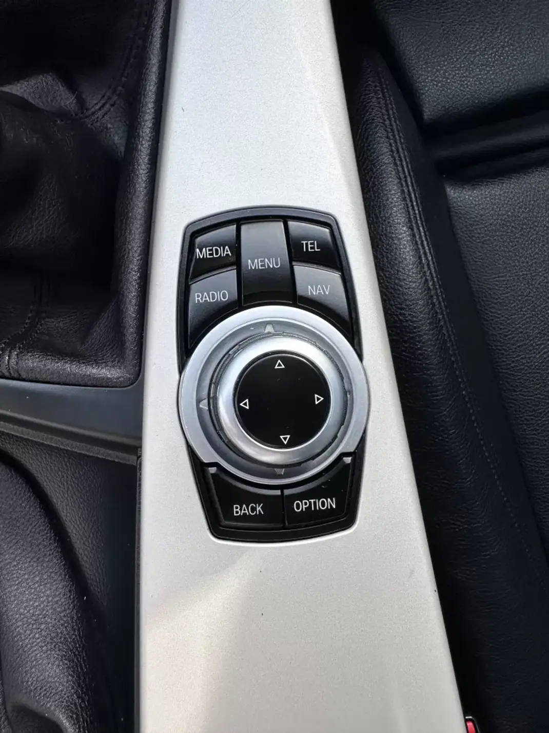 BMW 418 Gran Coupé 2016 - 17500 EUR, 190000 km - AUTO.MOTO.pt - 190000km - foto 31 de 52