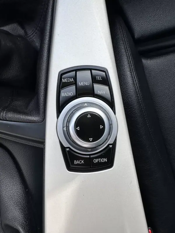 BMW 418 Gran Coupé 2016 - 16900 EUR, 190000 km - AUTO.MOTO.pt - 190000km - foto 31 de 52
