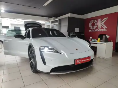 Porsche Taycan Cross Turismo 2022 - 65750 EUR, 55800 km - AUTO.MOTO.pt - 55800km - foto 23 de 40