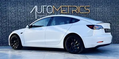 Tesla Model 3 2019 - 24490 EUR, 112000 km - 112000km - foto 5 de 16