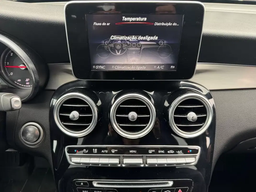 Mercedes-Benz GLC 250 2018 - 34900 EUR, 112000 km - AUTO.MOTO.pt - 112000km - foto 14 de 27