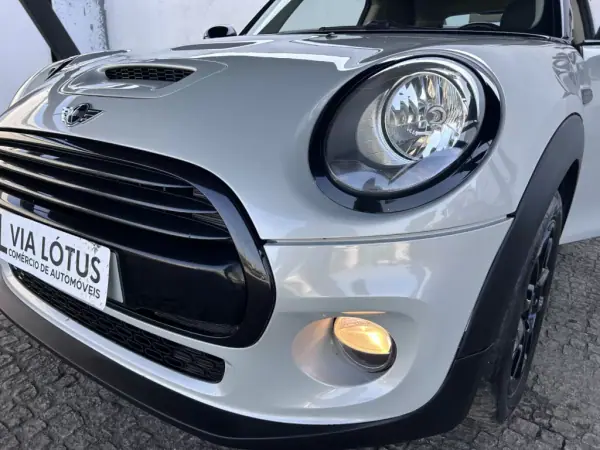MINI Cooper 2017 - 16900 EUR, 141270 km - AUTO.MOTO.pt - 141270km - foto 7 de 22
