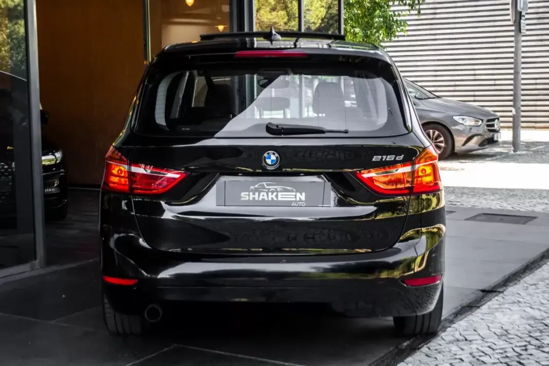 BMW 216 Gran Tourer 2017 - 13990 EUR, 172292 km - AUTO.MOTO.pt - 172292km - foto 7 de 40