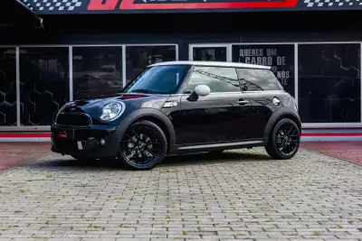 MINI Cooper 2011 - 12950 EUR, 230000 km - AUTO.MOTO.pt - 230000km - foto 4 de 20