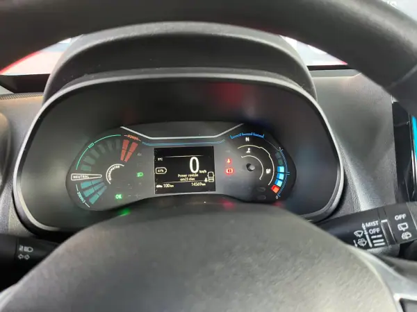 Dacia Spring 2021 - 12900 EUR, 14900 km - AUTO.MOTO.pt - 14900km - foto 18 de 28