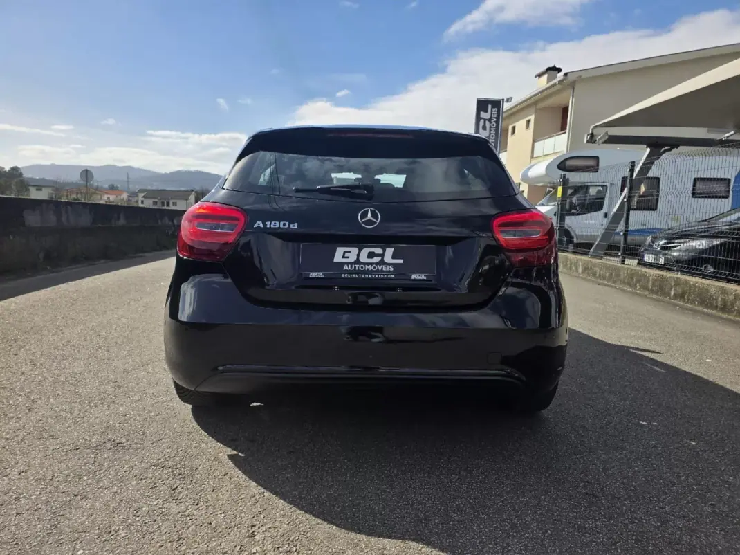 Mercedes-Benz A 180 2016 - 15990 EUR, 163000 km - AUTO.MOTO.pt - 163000km - foto 8 de 31