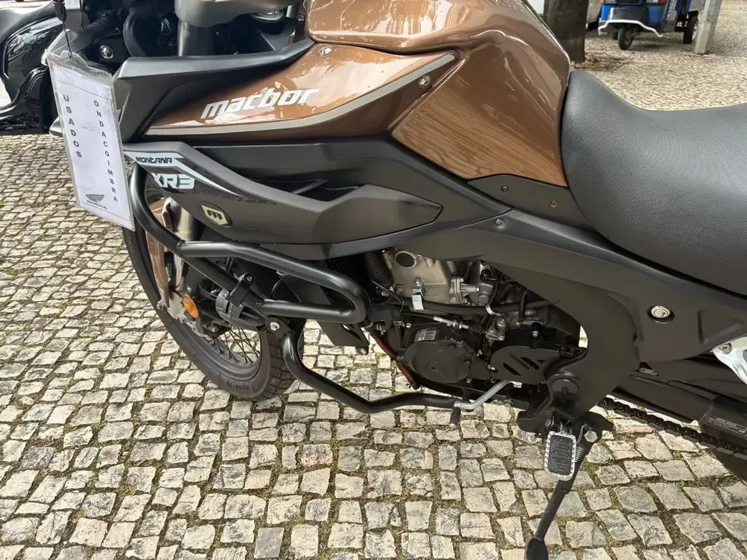 2021 - 2950 EUR, 16633 km - AUTO.MOTO.pt - 16633km - foto 4 de 15