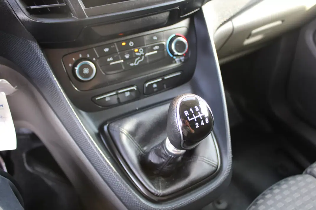 Ford Transit Connect 2021 - 13490 EUR, 172000 km - AUTO.MOTO.pt - 172000km - foto 22 de 22