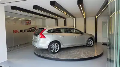 Volvo V60 2015 - 11900 EUR, 314478 km - AUTO.MOTO.pt - 314478km - foto 7 de 60