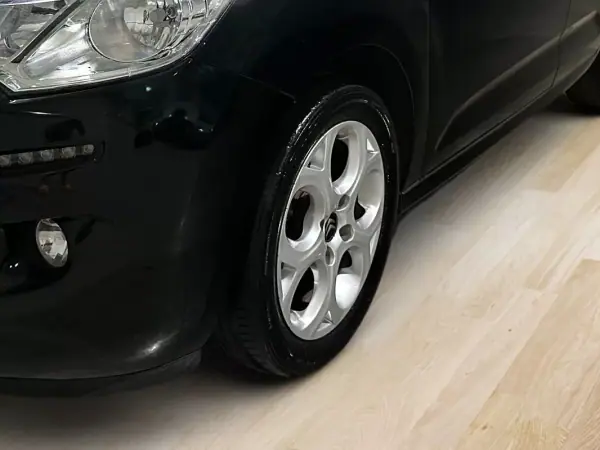Citroën C3 2016 - 7800 EUR, 87945 km - AUTO.MOTO.pt - 87945km - foto 6 de 18
