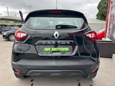 Renault Captur 2019 - 13947 EUR, 36000 km - AUTO.MOTO.pt - 36000km - foto 7 de 15