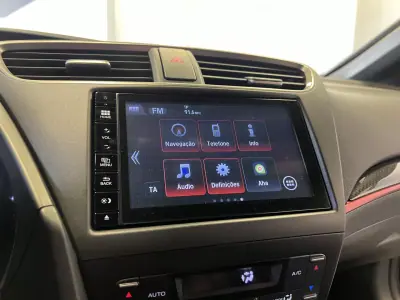 Honda Civic 2016 - 30990 EUR, 140000 km - AUTO.MOTO.pt - 140000km - foto 21 de 60