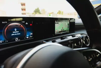 Mercedes-Benz A 250 2022 - 25000 EUR, 124440 km - AUTO.MOTO.pt - 124440km - foto 17 de 24