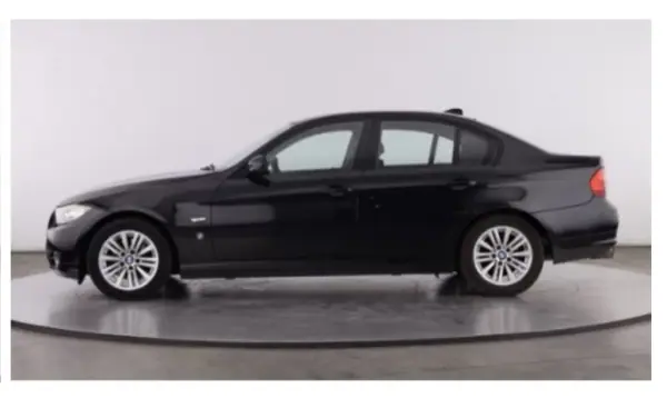 BMW 320 2011 - 12990 EUR, 195123 km - AUTO.MOTO.pt - 195123km - foto 5 de 17