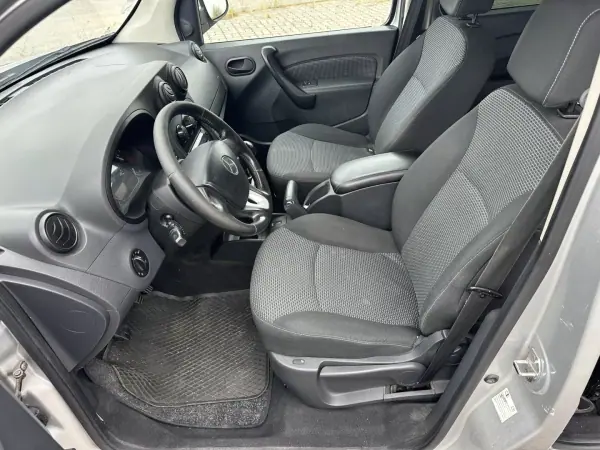 Mercedes-Benz Citan 2014 - 10990 EUR, 239000 km - 239000km - foto 13 de 17