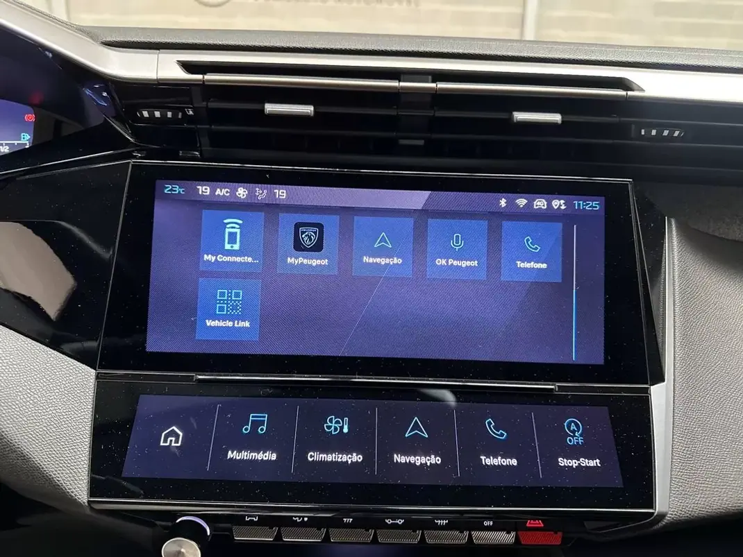 Peugeot 308 2023 - 19950 EUR, 12952 km - AUTO.MOTO.pt - 12952km - foto 23 de 50