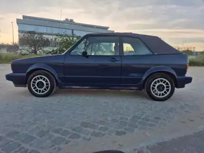 Volkswagen Golf Cabriolet 1991 - 9950 EUR, 127019 km - AUTO.MOTO.pt - 127019km - foto 7 de 19