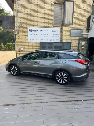 Honda Civic Tourer 2015 - 13500 EUR, 175148 km - 175148km - foto 3 de 10