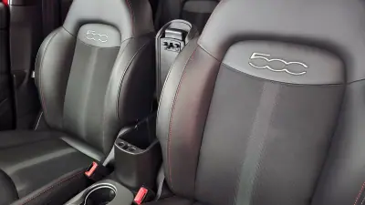 Fiat 500X 2019 - 14990 EUR, 125569 km - AUTO.MOTO.pt - 125569km - foto 49 de 62